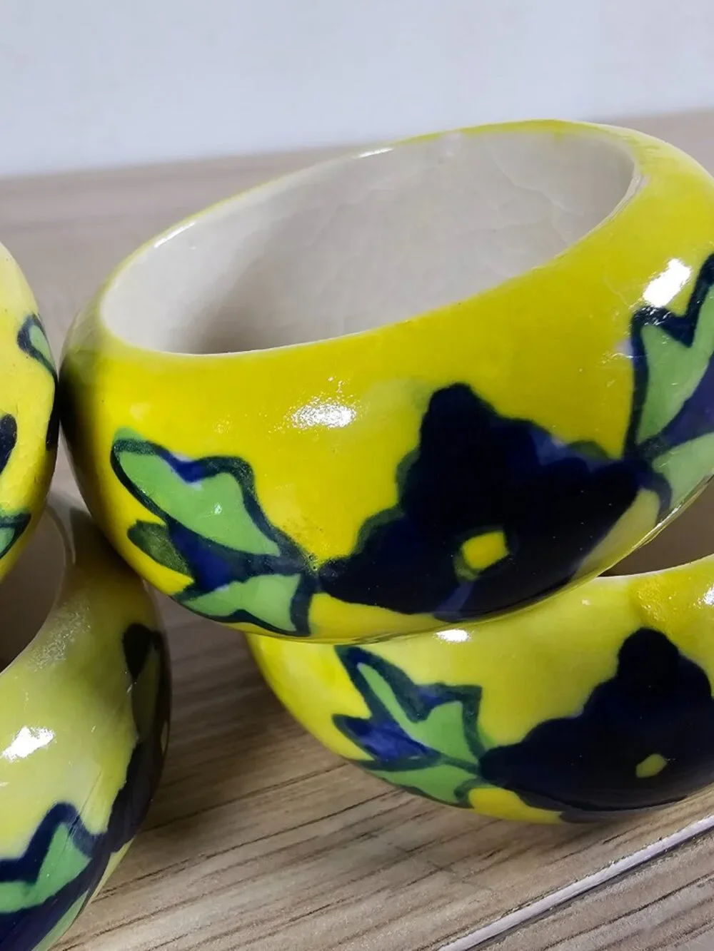 Pier 1 Napkin Rings Set of 4 Ceramic Yellow Blue Floral Boho Grandma *FLAWS